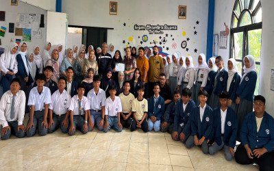 Kolaborasi Program Studi TRIO, AKP, dan BMR serta SMA Chandra Buana melalui kegiatan Pengabdian kepada Masyarakat (PkM) sebagai Upaya Membangun Generasi Unggul